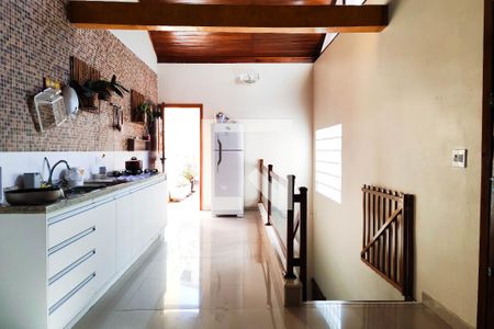 Casa à venda com 350m², 3 quartos e 3 vagas Casa à venda com 350m², 3 quartos e 3 vagasCozinha 2