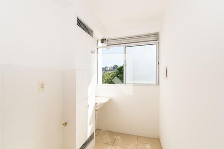 Área de Serviço de apartamento para alugar com 2 quartos, 78m² em Parada de Lucas, Rio de Janeiro