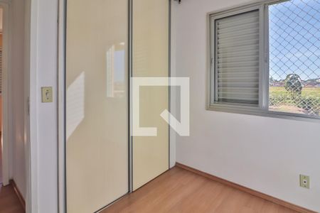 Apartamento à venda com 64m², 3 quartos e 1 vagaQuarto 2