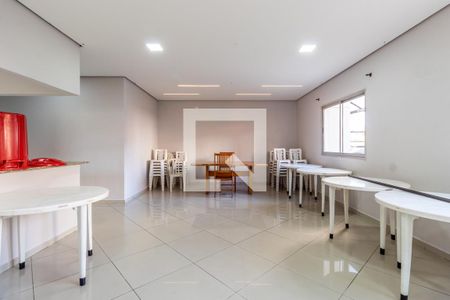 Apartamento para alugar com 60m², 2 quartos e 1 vaga Apartamento para alugar com 60m², 2 quartos e 1 vagaÁrea comum - Salão de festas