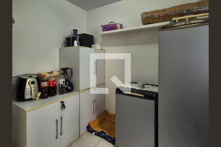 Apartamento à venda com 180m², 3 quartos e 3 vagas Apartamento à venda com 180m², 3 quartos e 3 vagasLavanderia