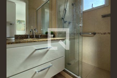 Apartamento à venda com 180m², 3 quartos e 3 vagas Apartamento à venda com 180m², 3 quartos e 3 vagasBanheiro Escritório