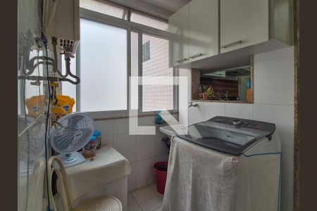 Apartamento à venda com 180m², 3 quartos e 3 vagas Apartamento à venda com 180m², 3 quartos e 3 vagasLavanderia