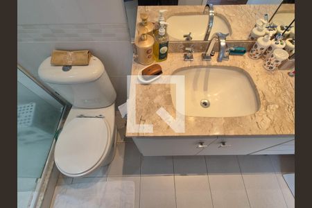 Apartamento à venda com 180m², 3 quartos e 3 vagasBanheiro Social 