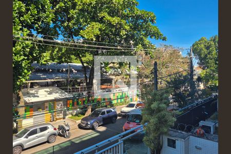 Apartamento à venda com 180m², 3 quartos e 3 vagas Apartamento à venda com 180m², 3 quartos e 3 vagasVaranda Sala