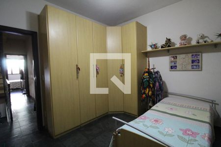 Casa de condomínio à venda com 300m², 4 quartos e 4 vagasQuarto 1