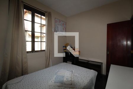 Casa de condomínio à venda com 300m², 4 quartos e 4 vagasQuarto 2