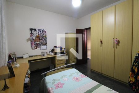 Casa de condomínio à venda com 300m², 4 quartos e 4 vagasQuarto 1