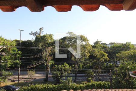 Casa de condomínio à venda com 300m², 4 quartos e 4 vagasVaranda do quarto 3