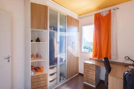 Apartamento à venda com 75m², 3 quartos e 2 vagasQuarto 2