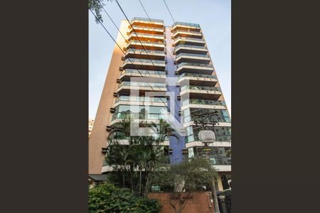 Apartamento à venda com 300m², 5 quartos e 4 vagasFachada