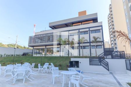 Apartamento para alugar com 64m², 2 quartos e 1 vagaÁrea comum