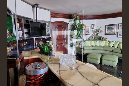 Apartamento à venda com 5 quartos, 307m² em Icaraí, Niterói