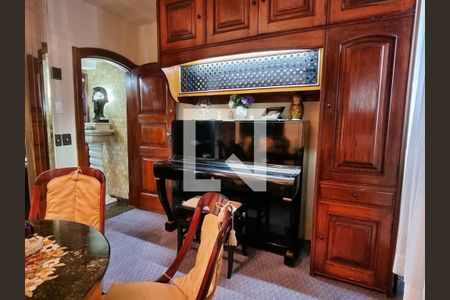 Apartamento à venda com 5 quartos, 307m² em Icaraí, Niterói