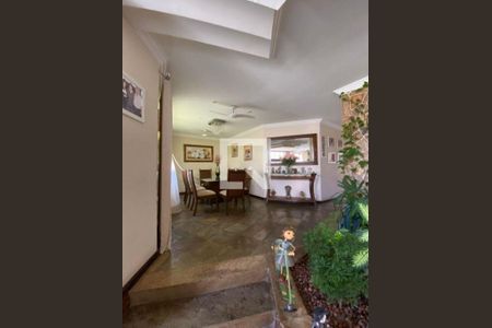 Casa à venda com 4 quartos, 222m² em Itaipu, Niterói