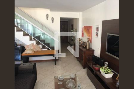 Apartamento à venda com 4 quartos, 220m² em Icaraí, Niterói