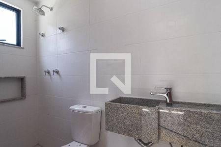 Casa à venda com 180m², 4 quartos e 2 vagas