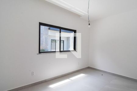Casa à venda com 180m², 4 quartos e 2 vagas