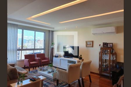 Apartamento à venda com 4 quartos, 280m² em Icaraí, Niterói