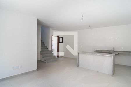 Casa à venda com 4 quartos, 187m² em Itaipu, Niterói