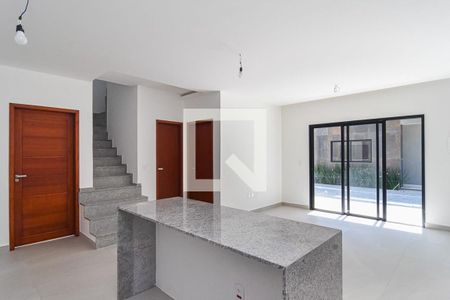 Casa à venda com 4 quartos, 187m² em Itaipu, Niterói