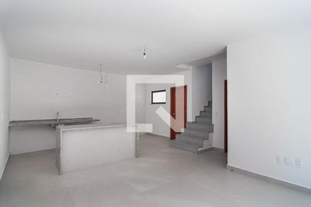 Casa à venda com 4 quartos, 187m² em Itaipu, Niterói