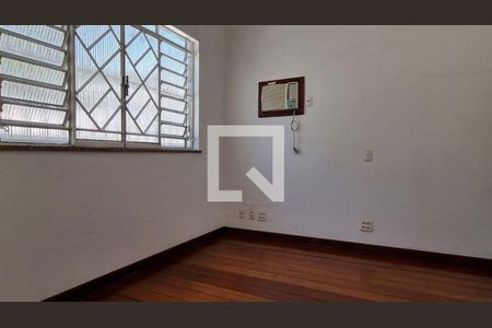 Casa à venda com 5 quartos, 250m² em Fonseca, Niterói