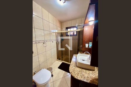 Casa à venda com 3 quartos, 400m² em Matapaca, Niterói