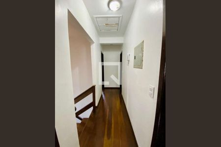 Casa à venda com 3 quartos, 400m² em Matapaca, Niterói