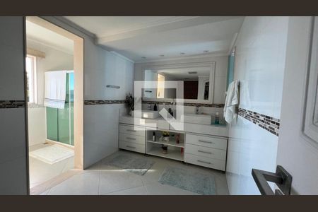 Casa à venda com 5 quartos, 570m² em São Francisco, Niterói