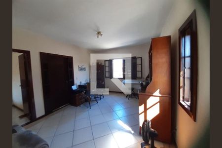 Casa à venda com 4 quartos, 192m² em Itaipu, Niterói