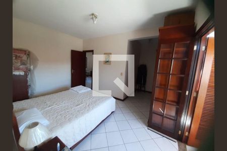 Casa à venda com 4 quartos, 192m² em Itaipu, Niterói