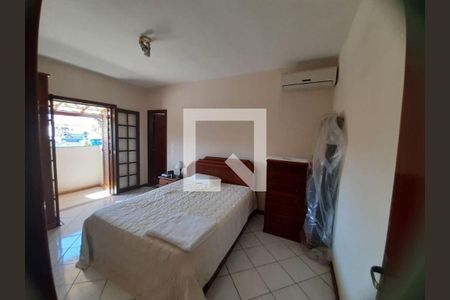 Casa à venda com 4 quartos, 192m² em Itaipu, Niterói