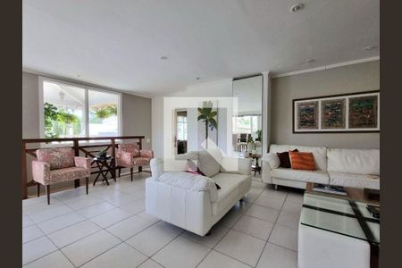 Casa à venda com 4 quartos, 427m² em Camboinhas, Niterói