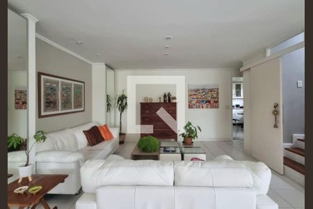 Casa à venda com 4 quartos, 427m² em Camboinhas, Niterói