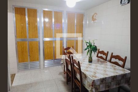 Casa à venda com 4 quartos, 136m² em Engenhoca, Niterói