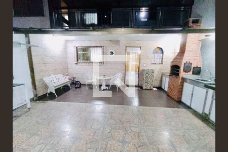 Casa à venda com 4 quartos, 136m² em Engenhoca, Niterói