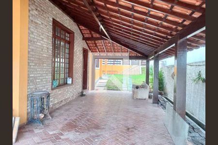 Casa à venda com 3 quartos, 364m² em Serra Grande, Niterói