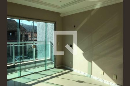 Casa à venda com 4 quartos, 280m² em Piratininga, Niterói