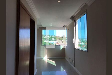 Casa à venda com 4 quartos, 280m² em Piratininga, Niterói