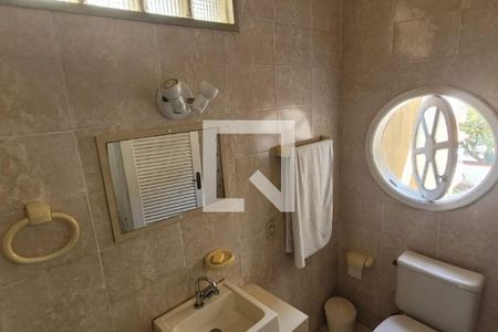 Casa à venda com 247m², 4 quartos e 3 vagas