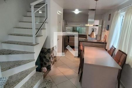 Casa à venda com 70m², 2 quartos e 1 vaga