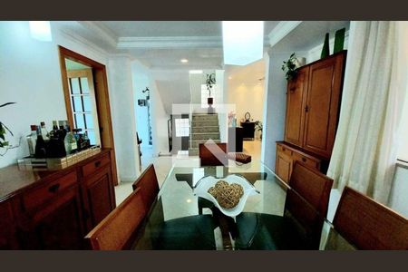 Casa à venda com 5 quartos, 408m² em Piratininga, Niterói