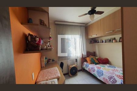 Casa à venda com 4 quartos, 276m² em Piratininga, Niterói