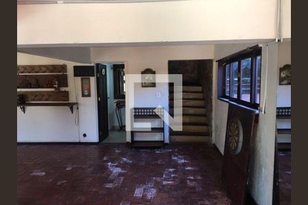 Casa à venda com 4 quartos, 550m² em Camboinhas, Niterói