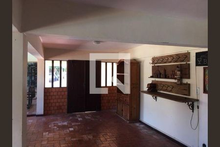 Casa à venda com 4 quartos, 550m² em Camboinhas, Niterói