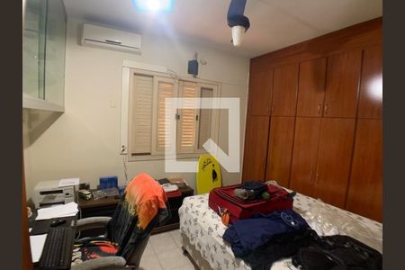 Casa à venda com 3 quartos, 127m² em Santa Rosa, Niterói