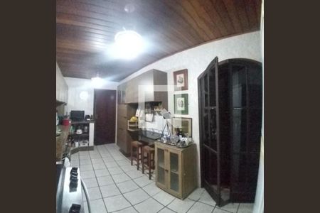 Casa à venda com 5 quartos, 195m² em Maralegre, Niterói