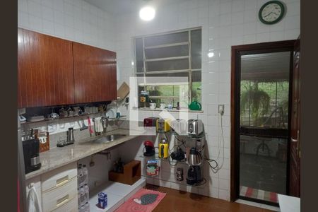 Casa à venda com 3 quartos, 238m² em Engenho do Mato, Niterói