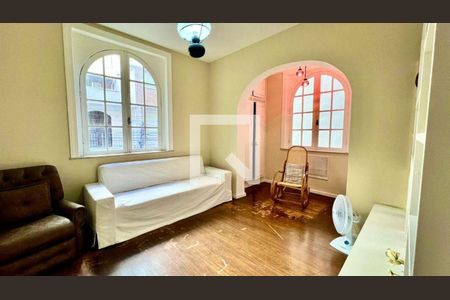 Casa à venda com 4 quartos, 152m² em Icaraí, Niterói